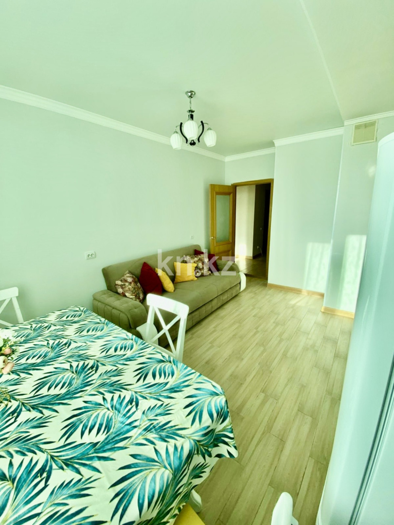 Аренда 3-комнатной квартиры посуточно, 75 м², пр. Кабанбай батыра, дом  48 - ул. Керей, Жанибек хандар в Астане - фото 9