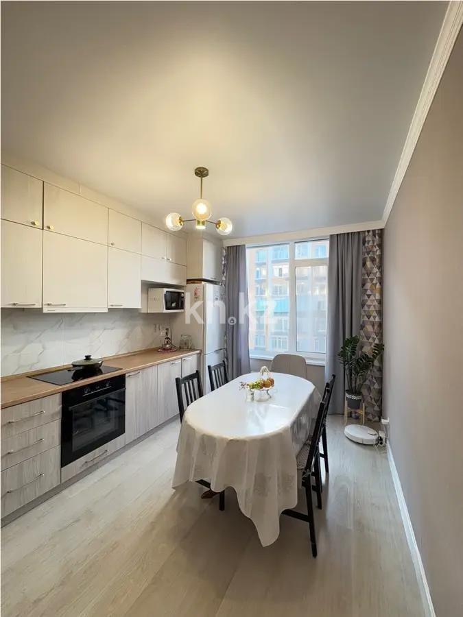 Продажа 3-комнатной квартиры, 79.4 м², ул. Онгарсыновой, дом  8 в Астане - фото 4