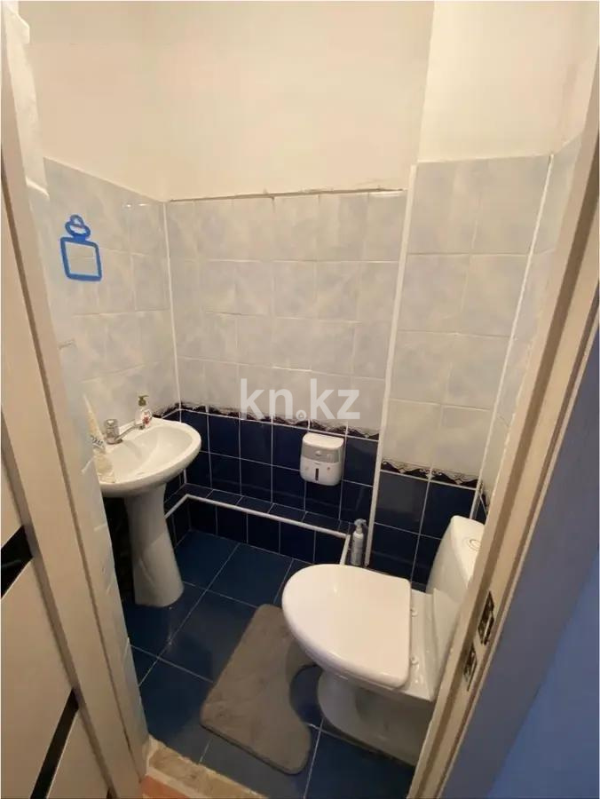 Продажа 3-комнатной квартиры, 70.3 м², пр. Момышулы, дом  17 в Астане - фото 5