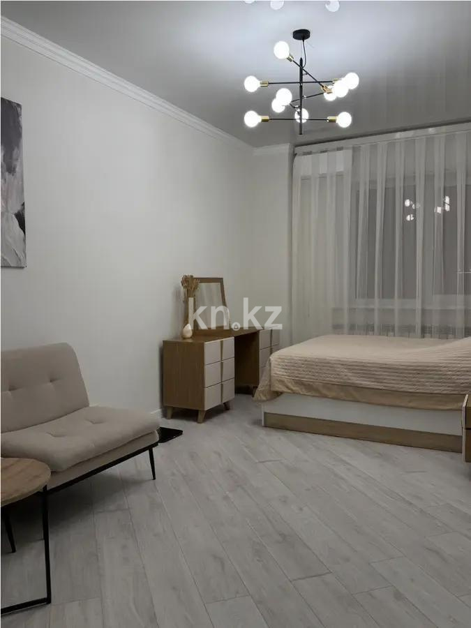 Продажа 2-комнатной квартиры, 66.2 м², пр. Кабанбай батыра, дом  4/2 в Астане
