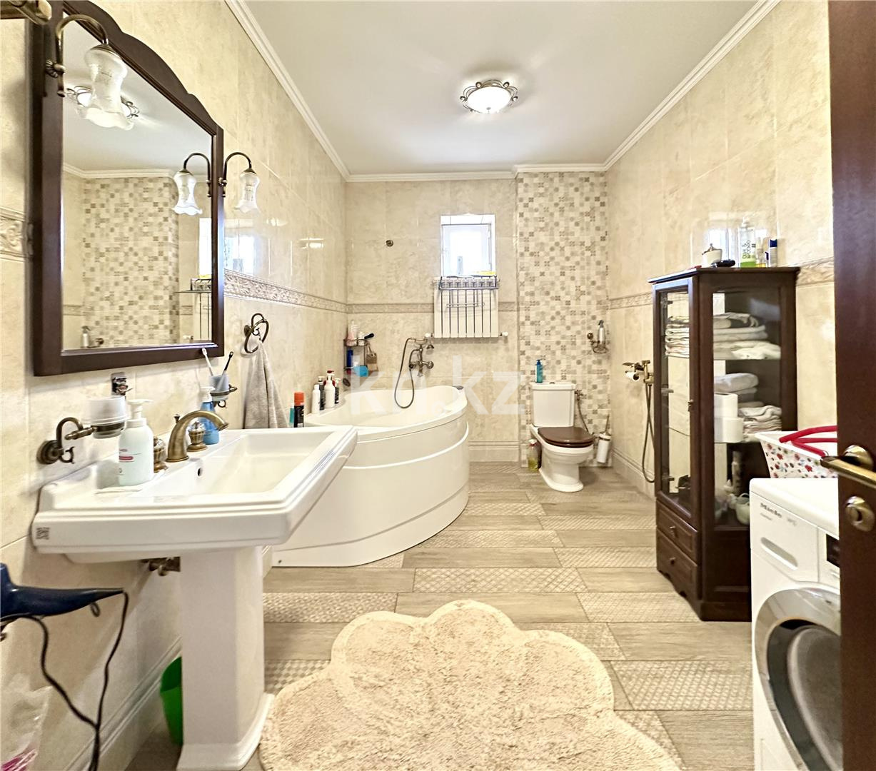 Продажа 6-комнатного дома, 400.7 м², ул. Жанибекова в Караганде - фото 7