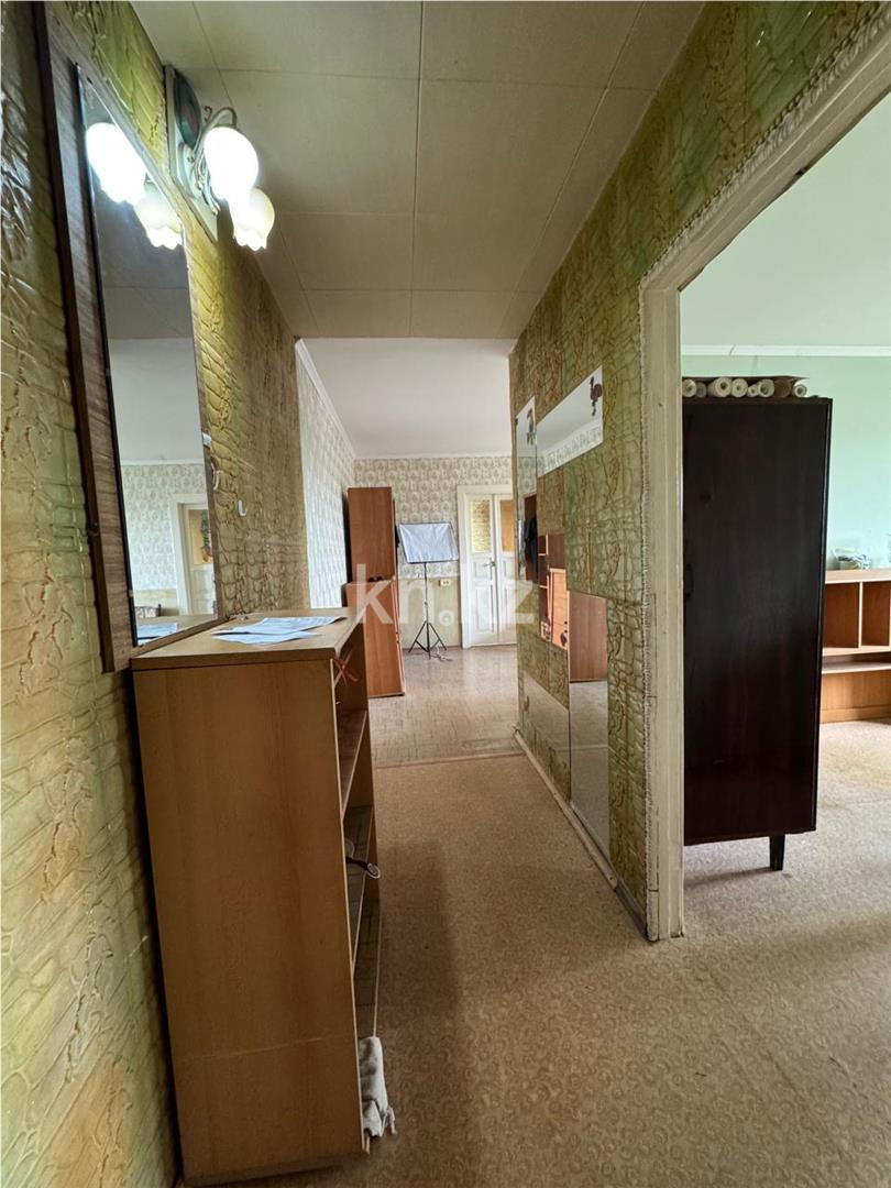Продажа 4-комнатной квартиры, 61 м², пр. Н. Абдирова в Караганде - фото 13