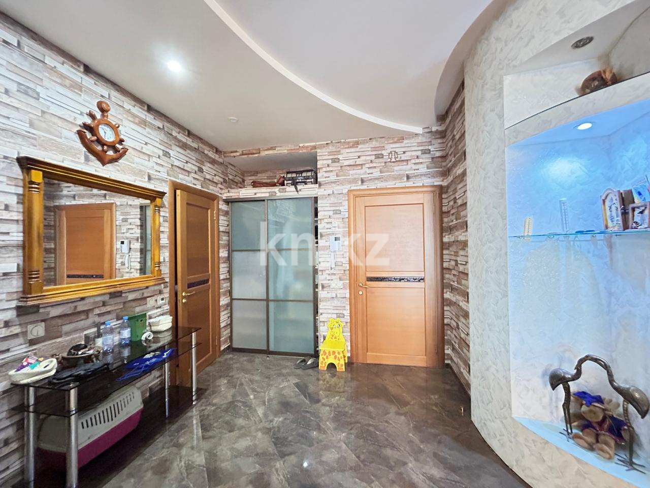 Продажа 5-комнатной квартиры, 162 м², пр. Республики в Астане - фото 16