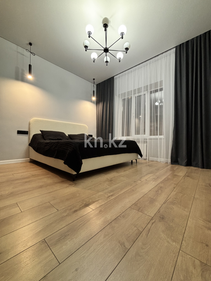 Продажа 4-комнатной квартиры, 105 м², ул. Кулкыбаева, дом  13 в Караганде - фото 2