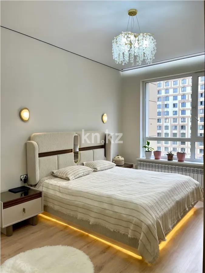 Продажа 3-комнатной квартиры, 112 м², ул. Утеген батыра, дом  11д в Алматы - фото 2