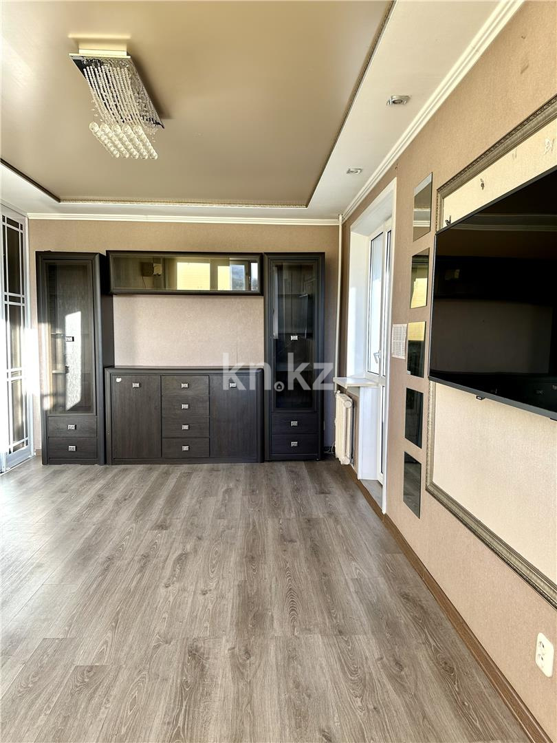 Продажа 3-комнатной квартиры, 61 м², ул. Ержанова в Караганде