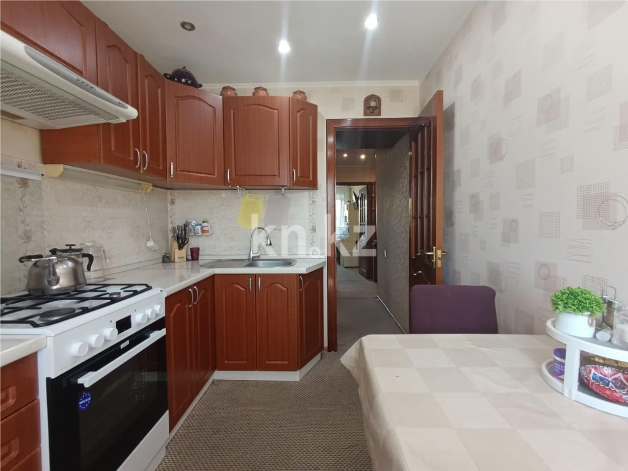 Продажа 3-комнатной квартиры, 61 м², ул. Маметовой в Караганде - фото 5