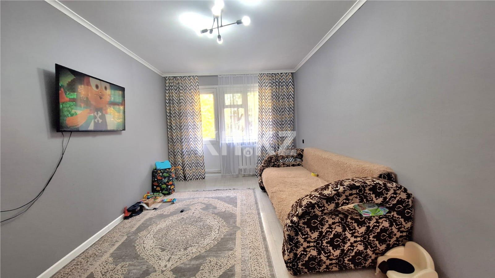 Продажа 5-комнатной квартиры, 86 м², мкр-н 11а в Караганде