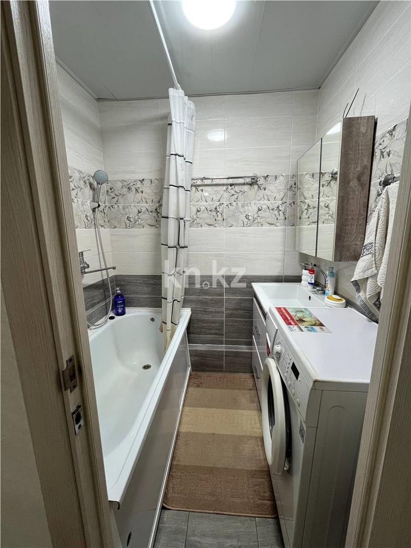 Продажа 3-комнатной квартиры, 70 м², ул. 9-й мкр. в Темиртау - фото 9