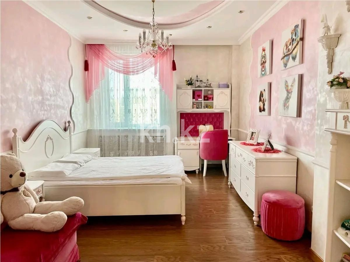 Продажа 4-комнатной квартиры, 183.2 м² в Астане - фото 2