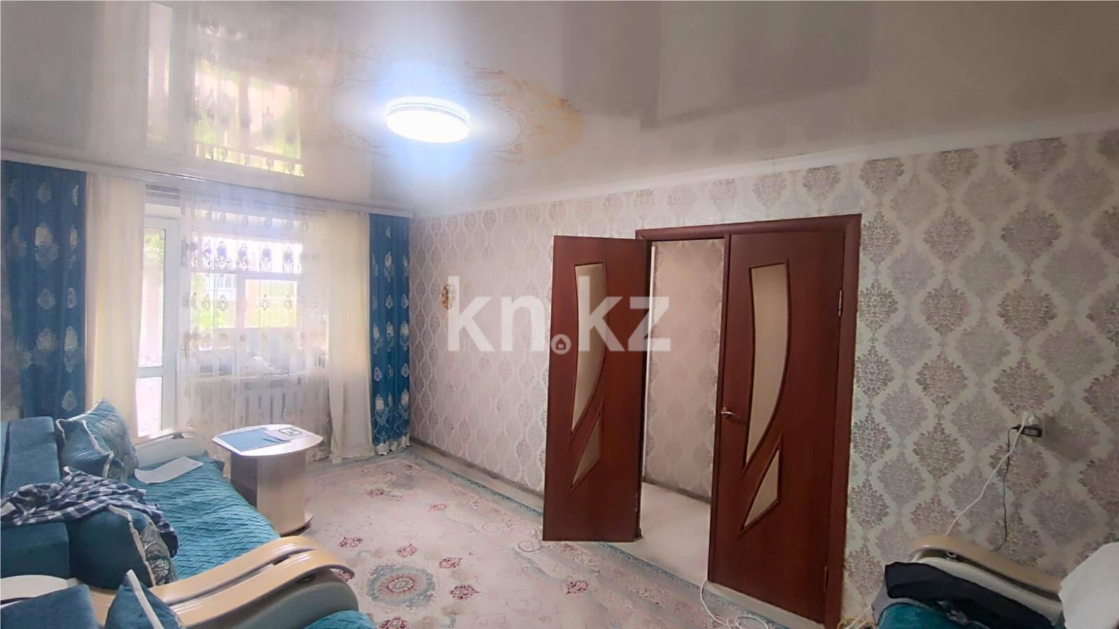 Продажа 2-комнатной квартиры, 41 м², 11 кв-л в Караганде - фото 3
