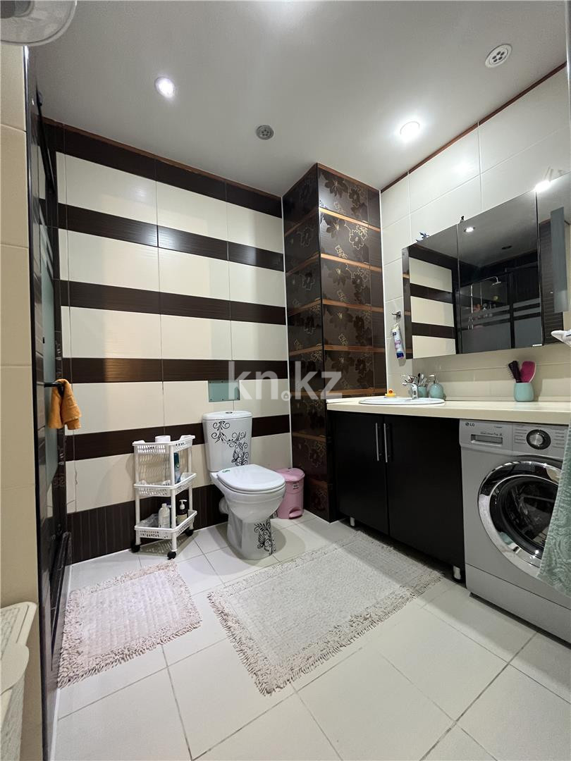 Продажа 3-комнатной квартиры, 95 м², пр. Республики в Караганде - фото 33