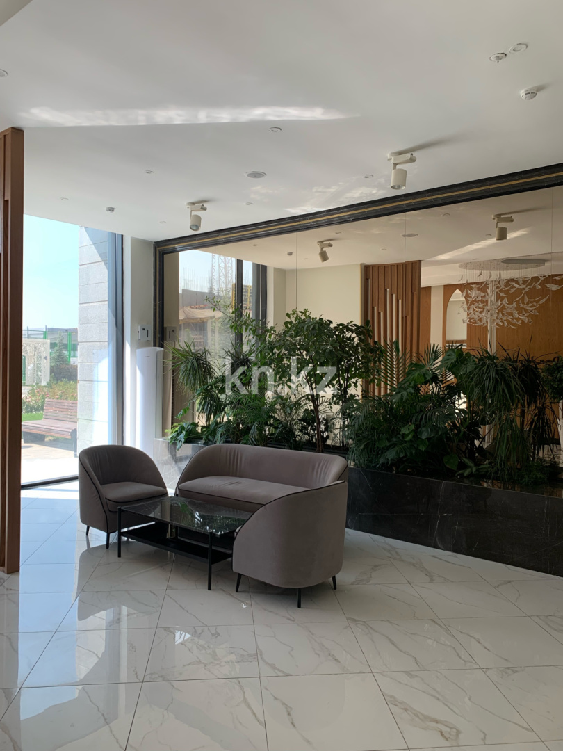 Продажа 1-комнатной квартиры, 50 м², ул. Толеметова, дом  64 в Шымкенте - фото 25