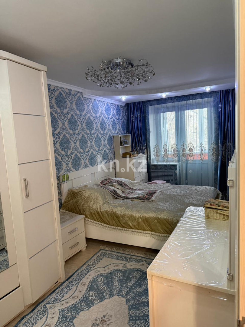 Продажа 4-комнатной квартиры, 80 м², пр. Строителей в Караганде - фото 2