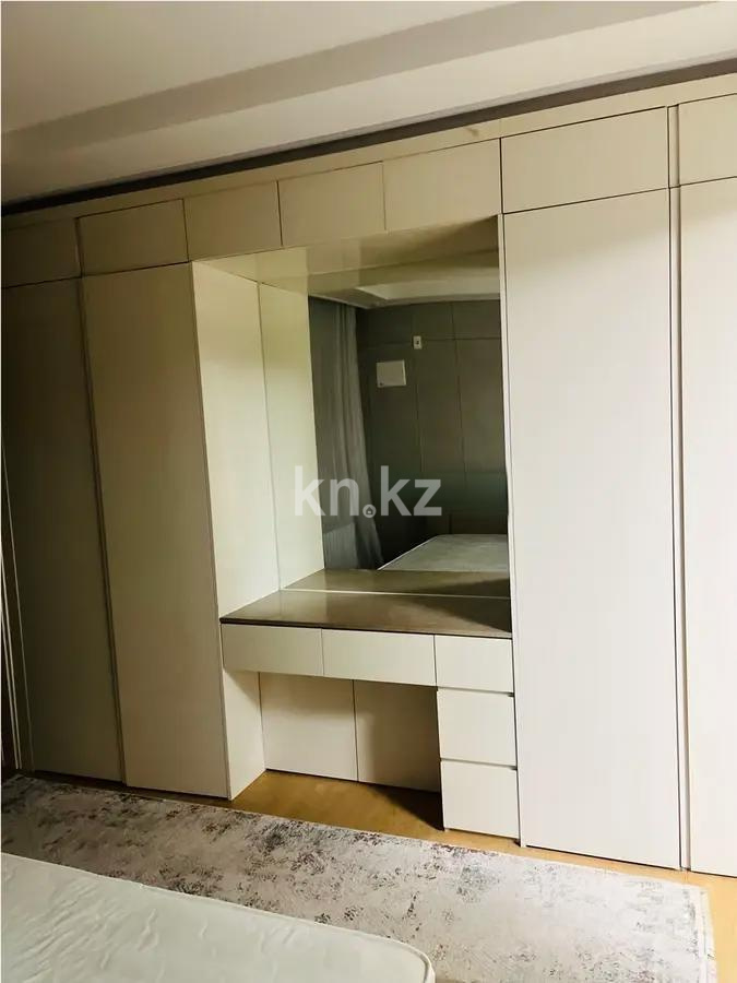 Продажа 1-комнатной квартиры, 45 м², пр. Кошкарбаева, дом  10/1 в Астане