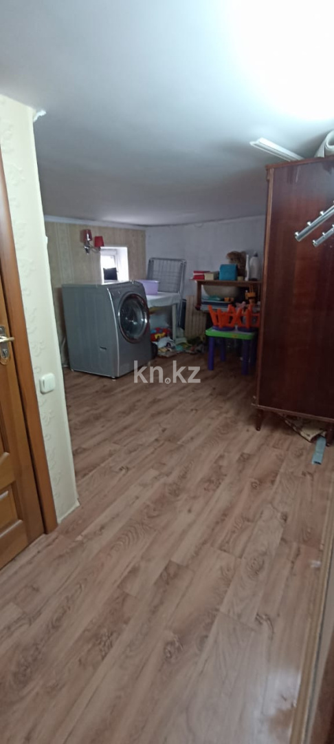 Продажа 6-комнатной квартиры, 147 м², мкр-н 4-й, дом  31 в Уральске - фото 4