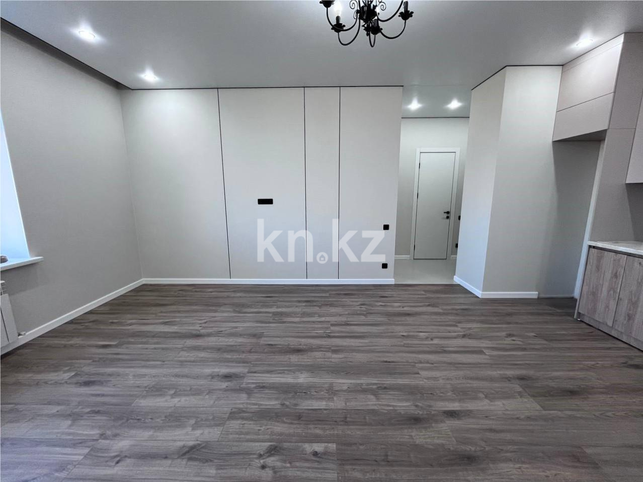 Продажа 2-комнатной квартиры, 52 м², ул. Муканова в Караганде - фото 8