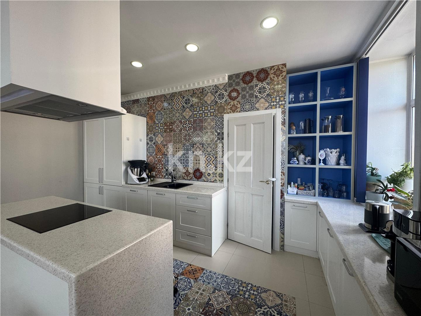 Продажа 3-комнатной квартиры, 145 м², ул. Ботаническая, дом  12/1 в Караганде - фото 2