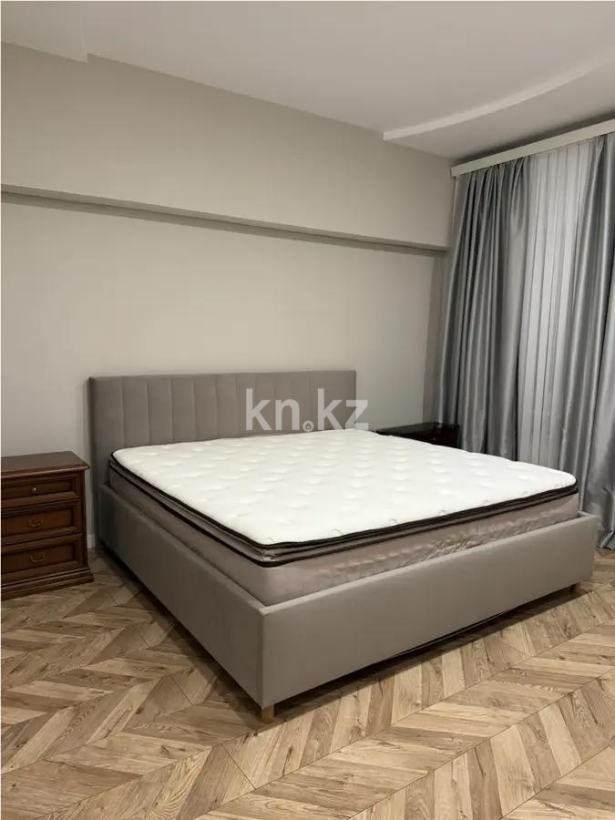 Продажа 3-комнатной квартиры, 130 м², ул. Ботанический сад, дом  10 в Алматы - фото 2