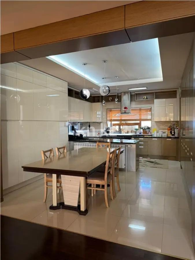 Продажа 4-комнатной квартиры, 200 м² в Астане - фото 5