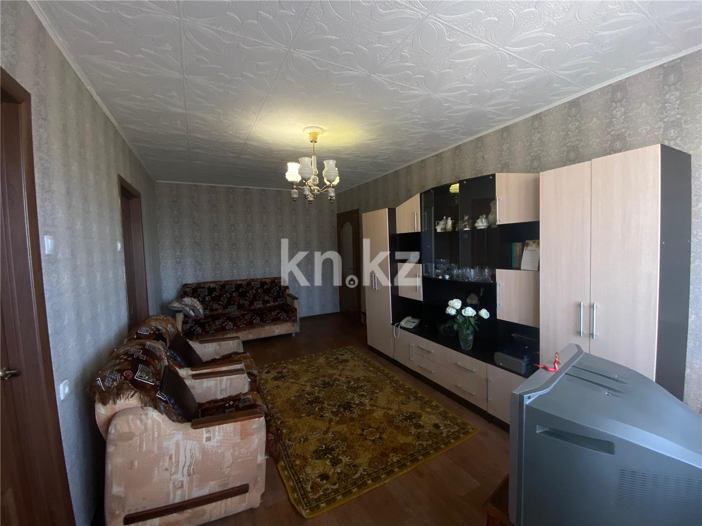 Продажа 4-комнатной квартиры, 61 м², ул. Язева в Караганде - фото 3