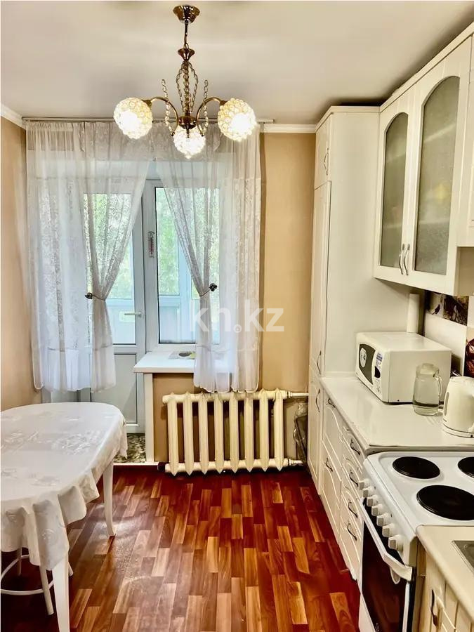 Продажа 3-комнатной квартиры, 61 м², мкр-н Восток-3, дом  9 в Караганде - фото 4