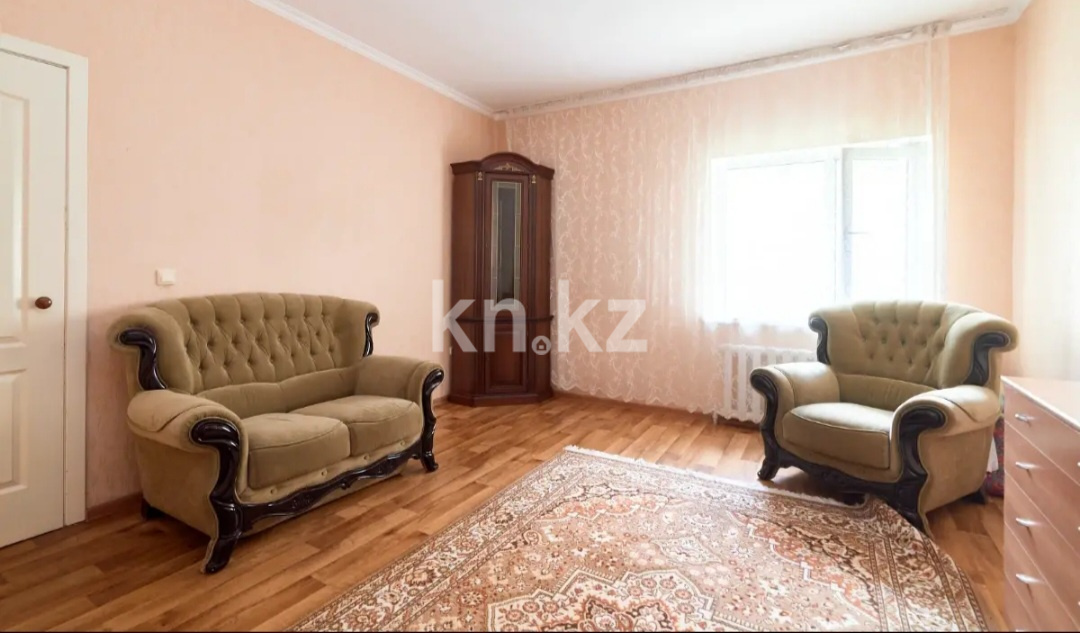 Продажа 1-комнатной квартиры, 42.2 м², пр. Момышулы в Астане