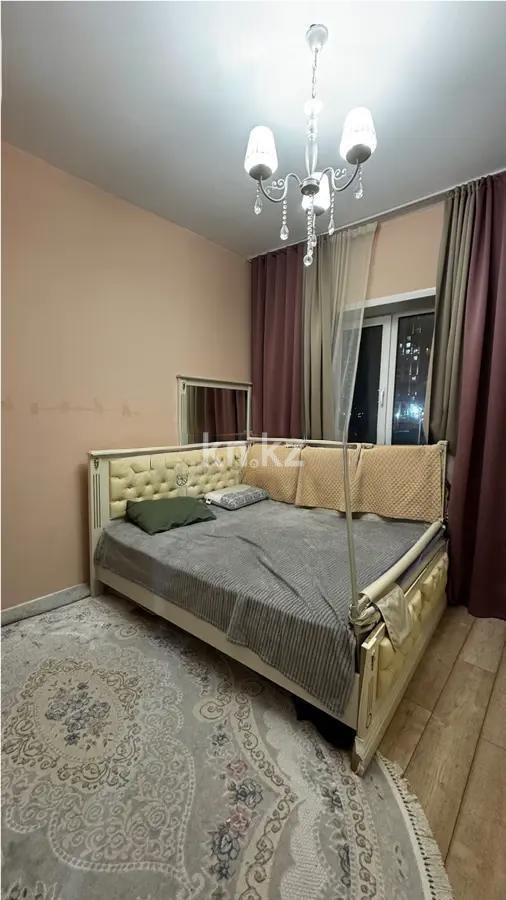 Продажа 3-комнатной квартиры, 75 м², пр. Шахтеров, дом  52Б в Караганде - фото 2