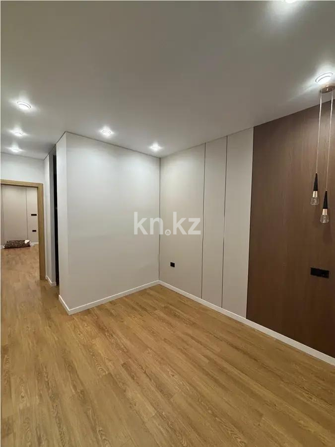 Продажа 3-комнатной квартиры, 83 м², пр. Райымбека, дом  348/1 в Алматы - фото 2