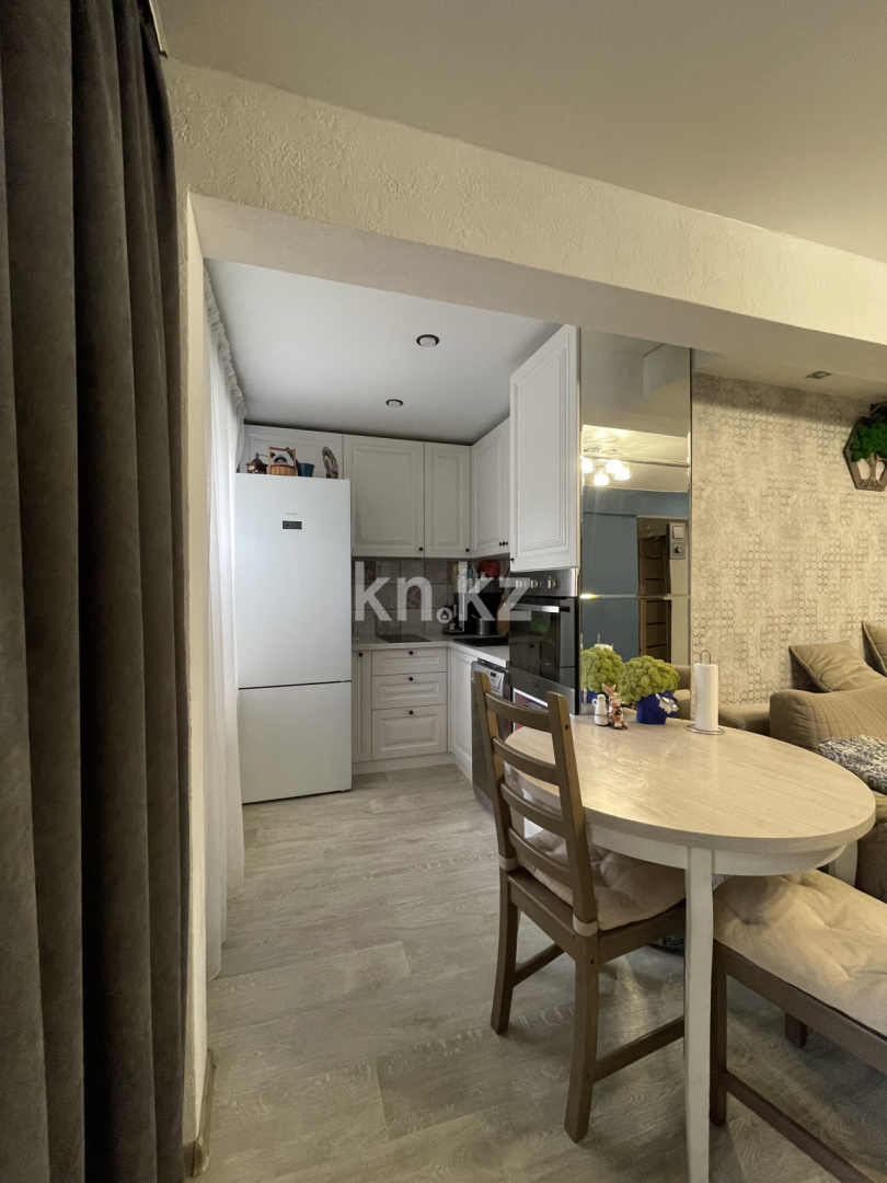 Продажа 3-комнатной квартиры, 60 м², ул. Потанина, дом  27/1 в Усть-Каменогорске - фото 2