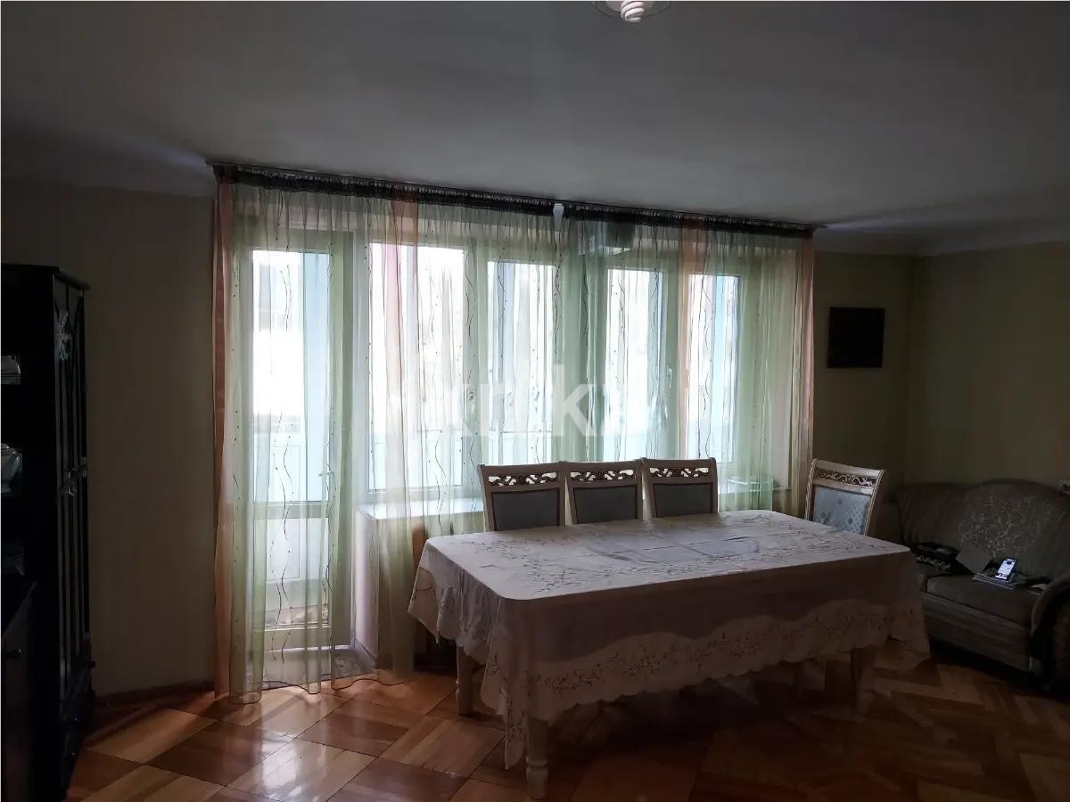 Продажа 2-комнатной квартиры, 70 м², ул. Курмангазы, дом  31 в Алматы