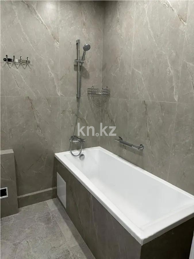 Продажа 3-комнатной квартиры, 105 м², ул. Сатпаева, дом  82 в Алматы - фото 4