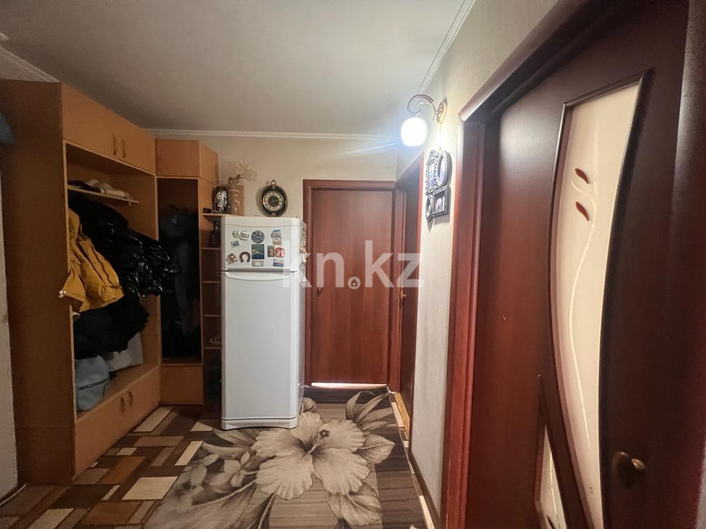 Продажа 3-комнатной квартиры, 60 м², мкр. Восток-2, дом  11 в Караганде - фото 9