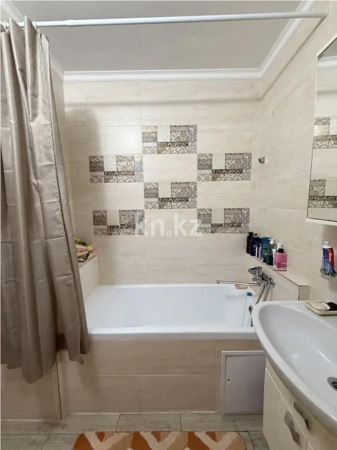 Продажа 3-комнатной квартиры, 61 м², мкр-н Степной-3, дом  8 в Караганде - фото 5