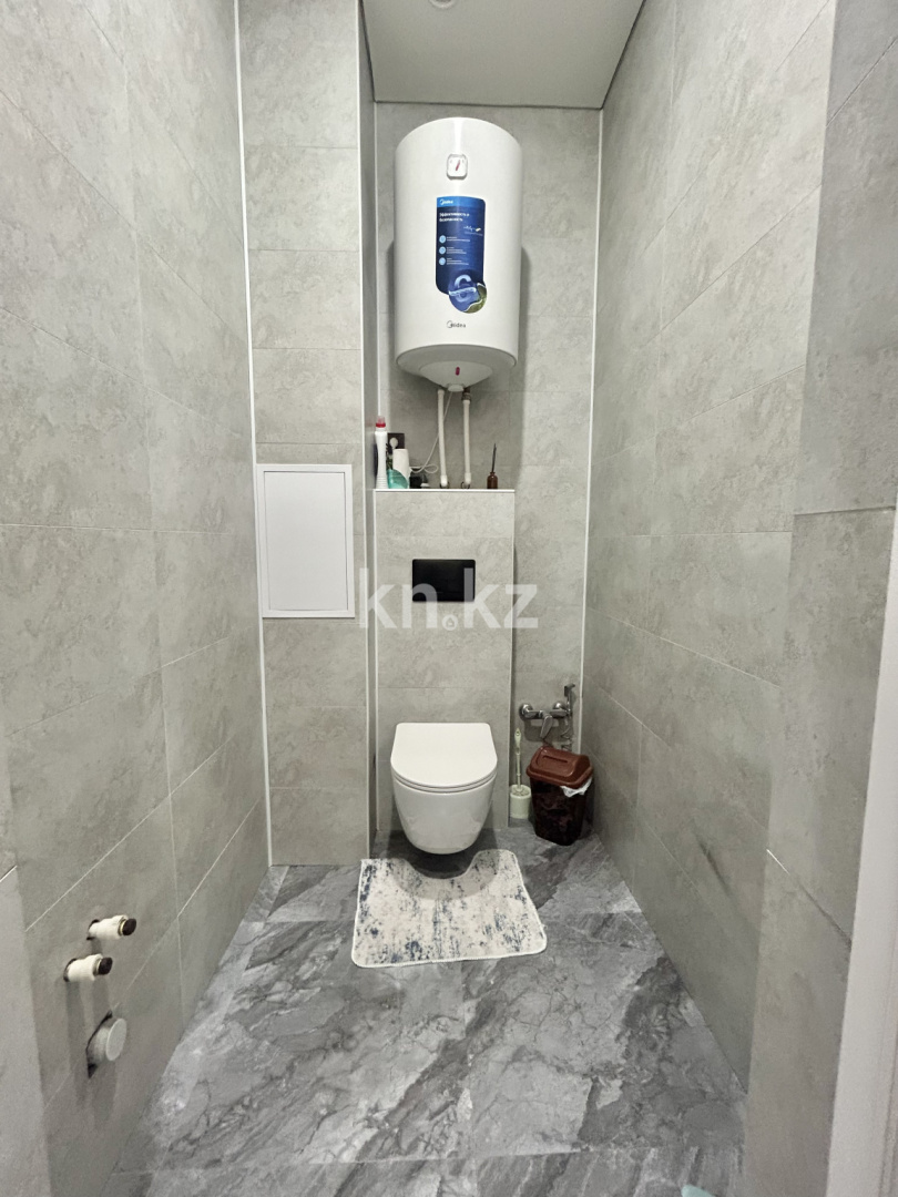 Продажа 3-комнатной квартиры, 84 м², ул. Кулкыбаева в Караганде - фото 13