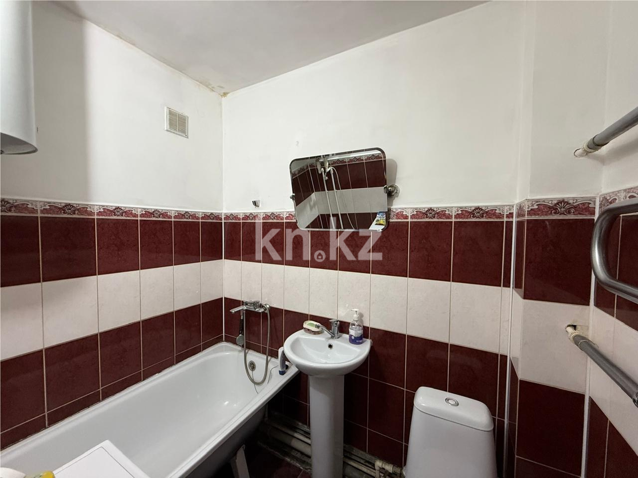 Продажа 2-комнатной квартиры, 44 м², 15-й мкр., дом  11 в Караганде - фото 8