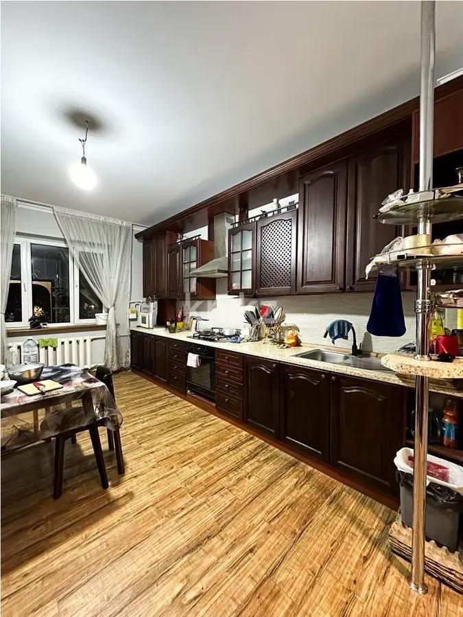 Продажа 3-комнатной квартиры, 101 м², мкр-н Аксай-4, дом  15 в Алматы - фото 4