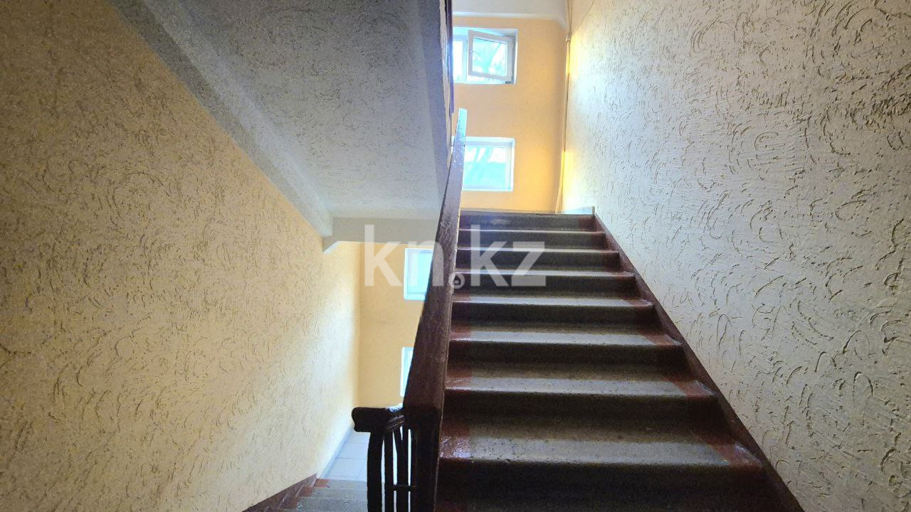 Продажа 3-комнатной квартиры, 57.5 м², 2 мкр., дом  36 в Алматы - фото 18