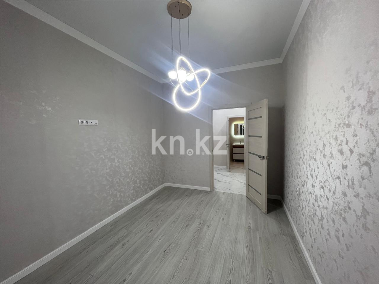Продажа 2-комнатной квартиры, 58 м², пр. Шахтеров, дом  20/4 в Караганде - фото 6