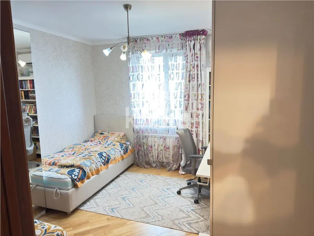 Продажа 4-комнатной квартиры, 136 м² в Алматы - фото 4