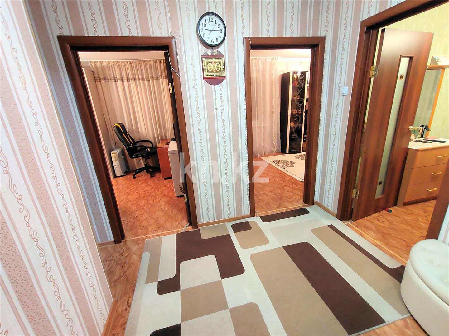 Продажа 3-комнатной квартиры, 62 м², ул. Муканова в Караганде - фото 11