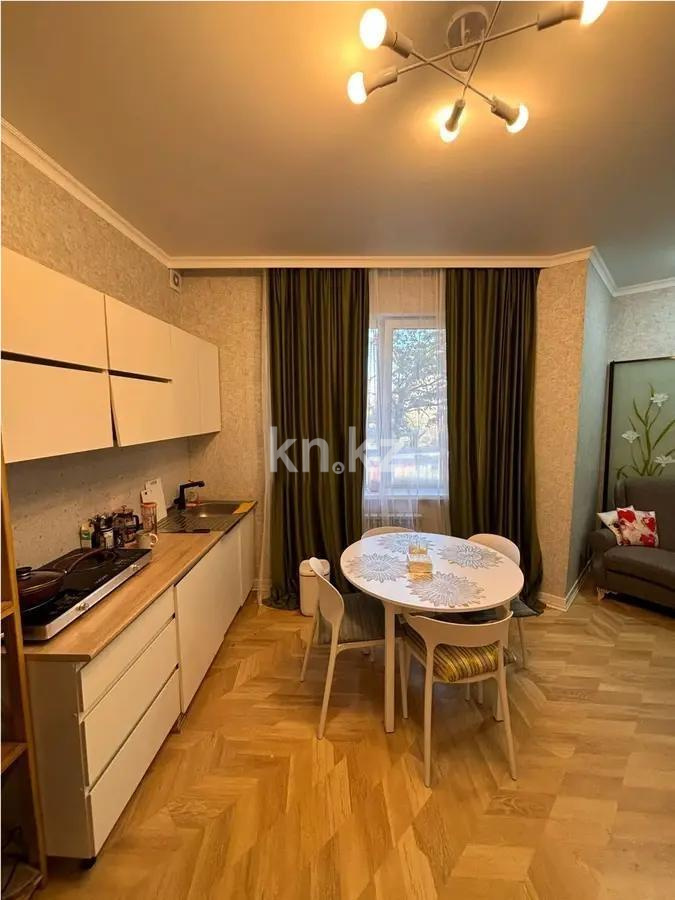 Продажа 2-комнатной квартиры, 42 м², ул. Кабанбай батыра, дом  252 в Алматы - фото 2