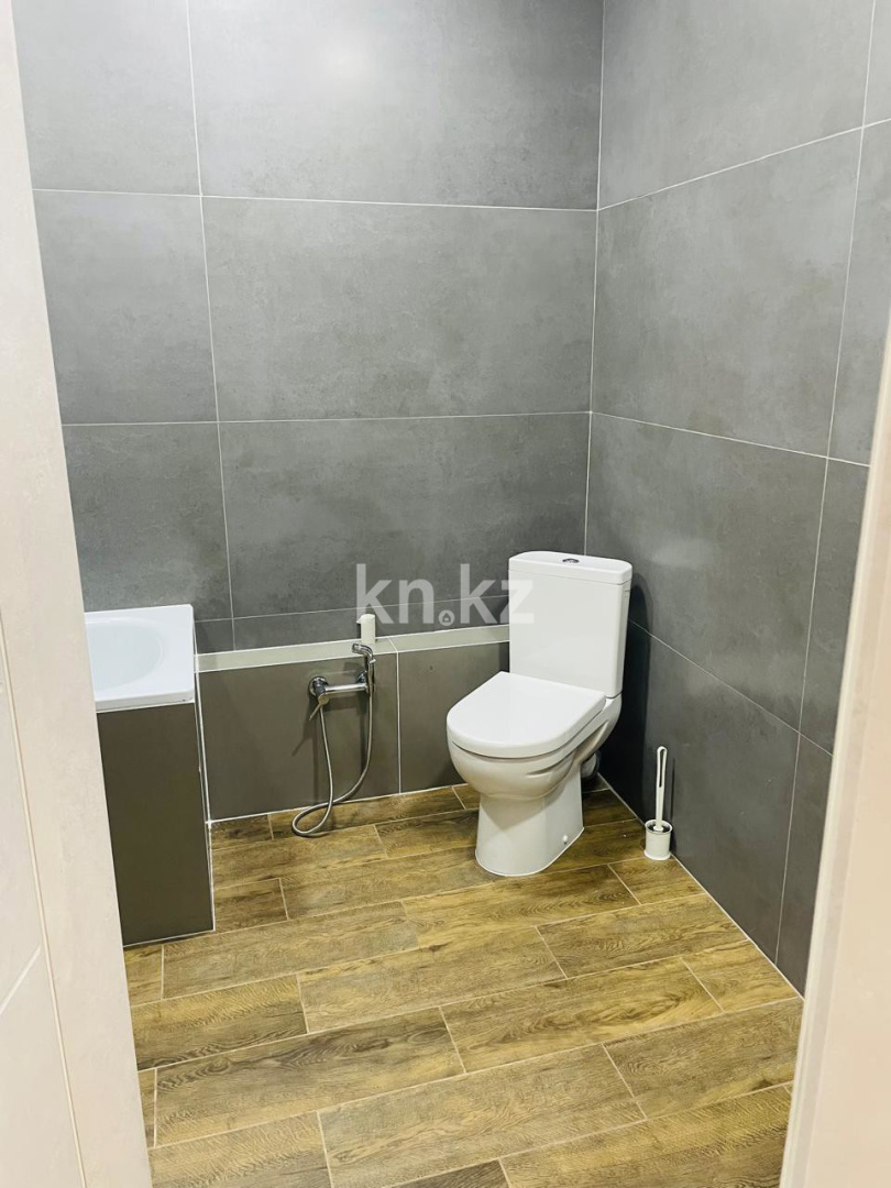 Продажа 2-комнатной квартиры, 58 м², ул. Е-15 в Астане - фото 14