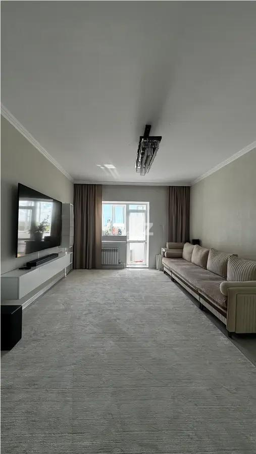 Продажа 4-комнатной квартиры, 94 м² в Караганде