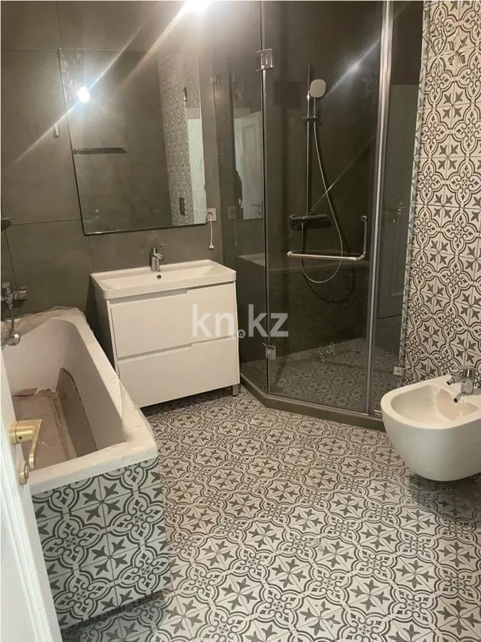 Продажа 4-комнатной квартиры, 160 м² в Алматы - фото 3