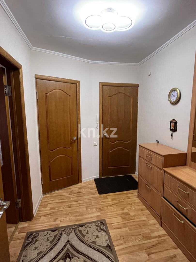 Продажа 3-комнатной квартиры, 50 м², ул. Пичугина, дом  240 в Караганде - фото 7