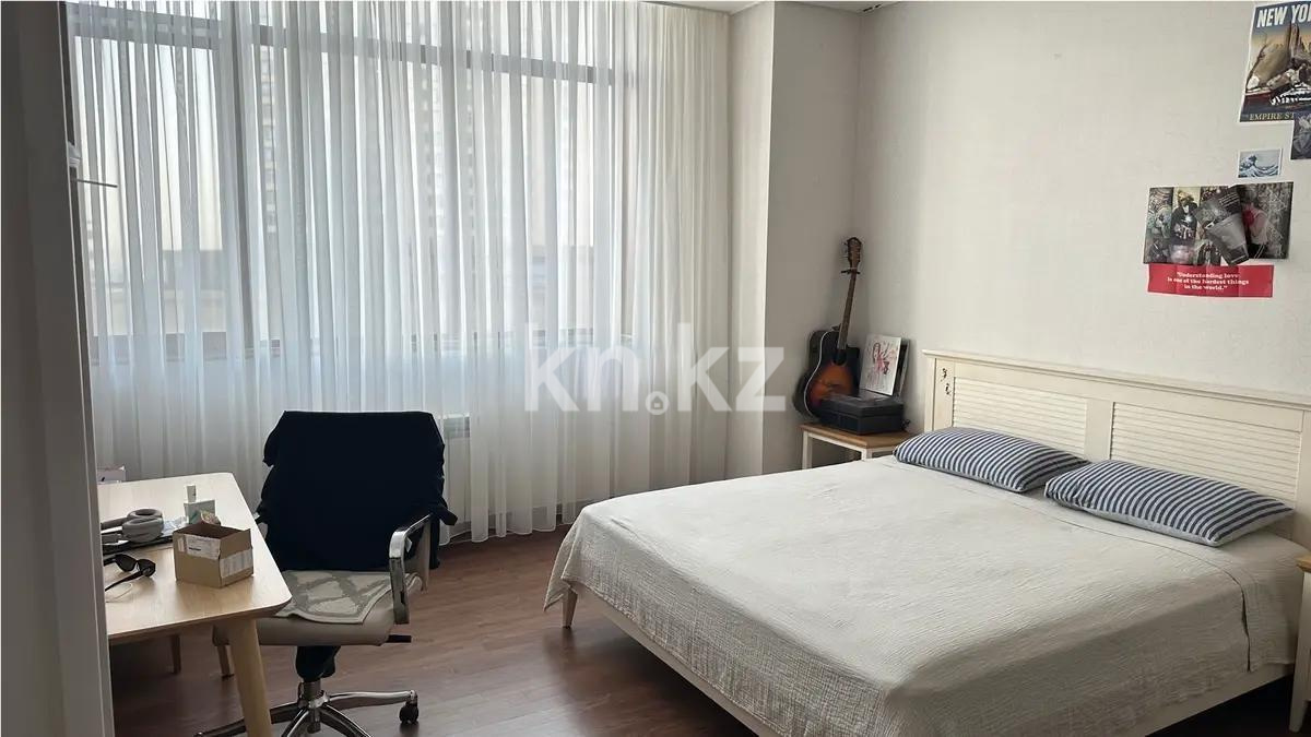 Продажа 5-комнатной квартиры, 213 м², ул. Байтурсынова, дом  1 в Астане