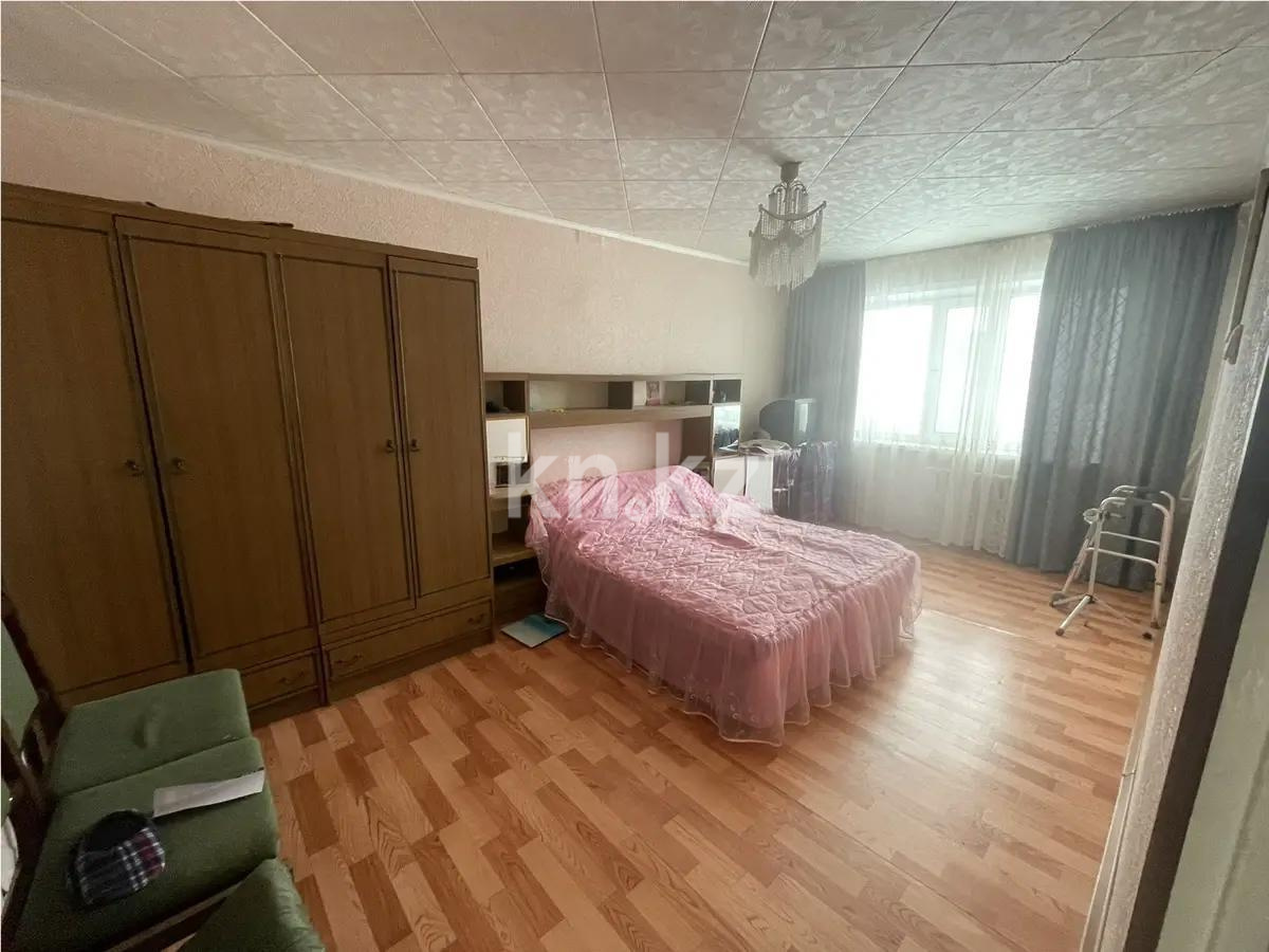 Продажа 3-комнатной квартиры, 52 м², мкр-н Восток-1, дом  13 в Караганде - фото 2