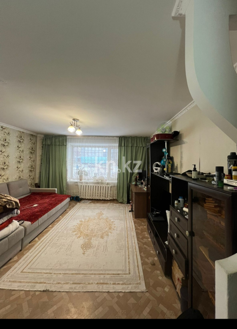 Продажа 2-комнатной квартиры, 42 м², мкр-н Восток-3, дом  15 в Караганде - фото 4