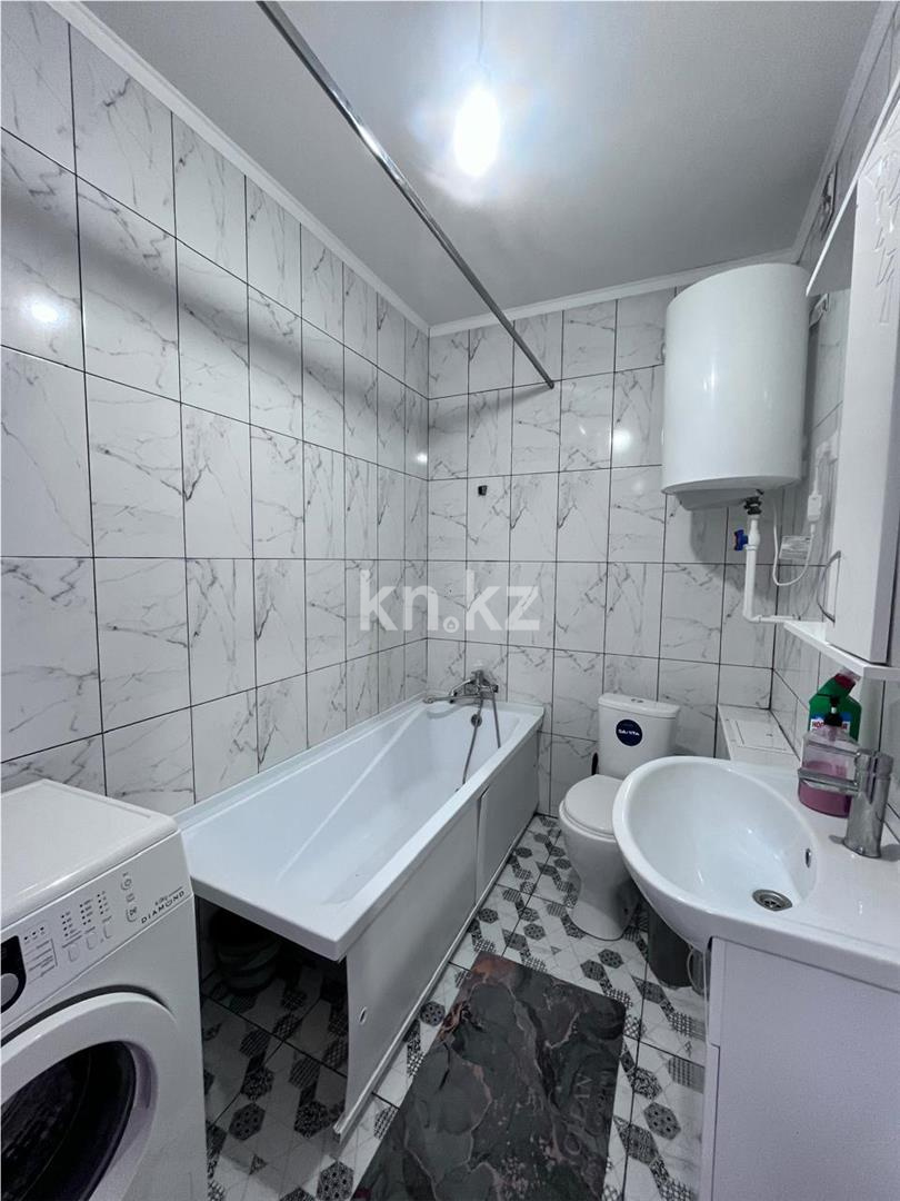 Продажа 2-комнатной квартиры, 57 м², ул. Университетская в Караганде - фото 11